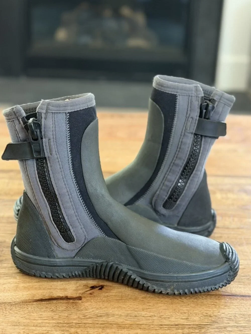 Gill Aero Water/Sailing Boots USA 9 Euro 42 Neoprene Rubber Gray Black